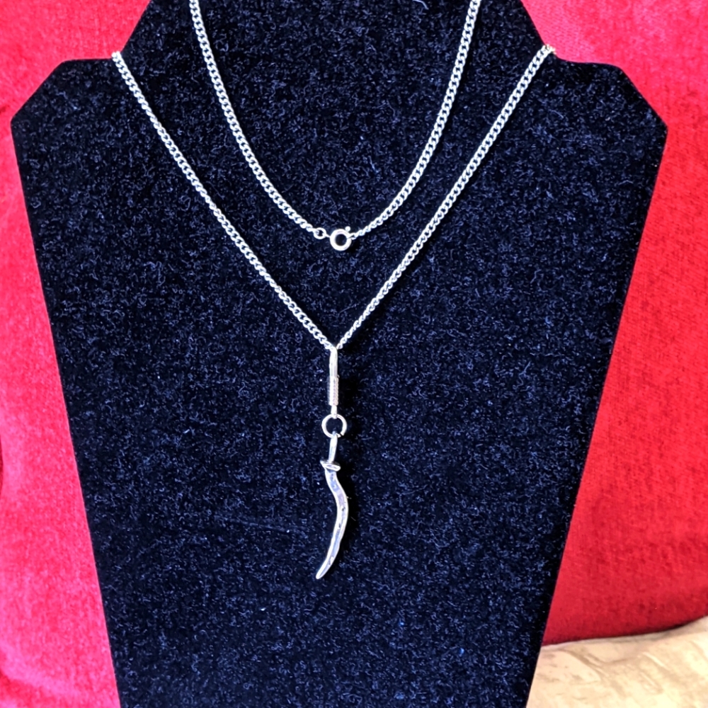SS MENS HORN TUSK PENDANT NECKLACE